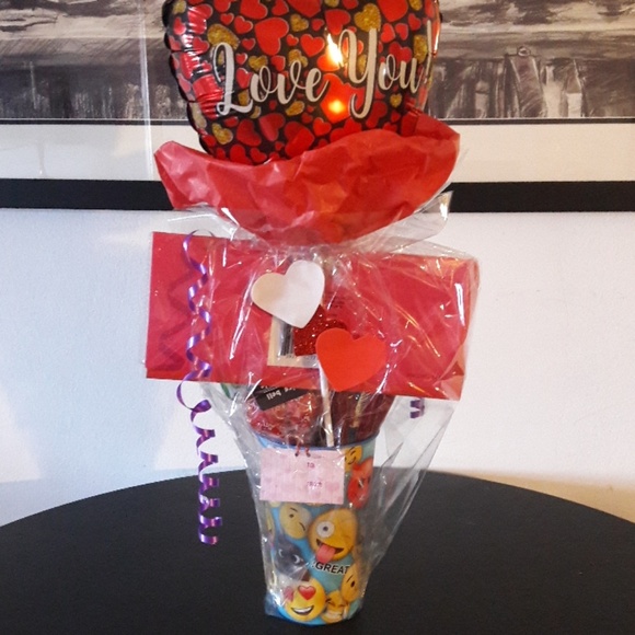 Valentine's Day Gift Basket - Picture 8 of 8